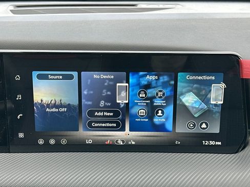 New 2026 Nissan Kicks SR w/ Illumination Package image 21