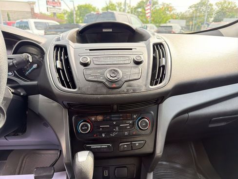 Used 2017 Ford Escape SE AWD/4WD image 31
