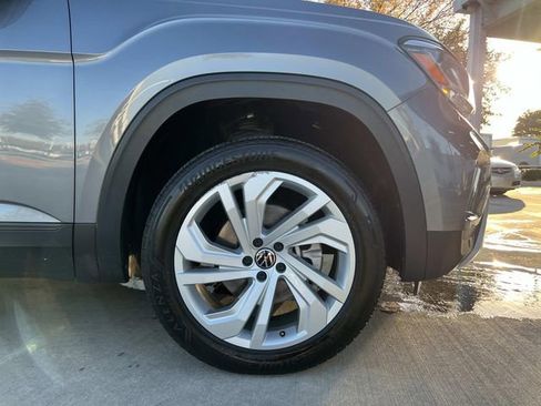 Used 2022 Volkswagen Atlas SE image 8