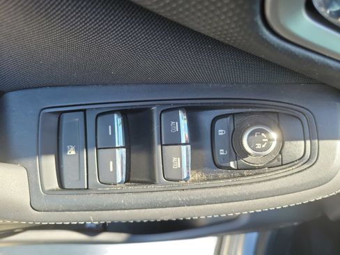 Used 2019 Subaru Forester Premium w/ All-Weather Package AWD/4WD image 16