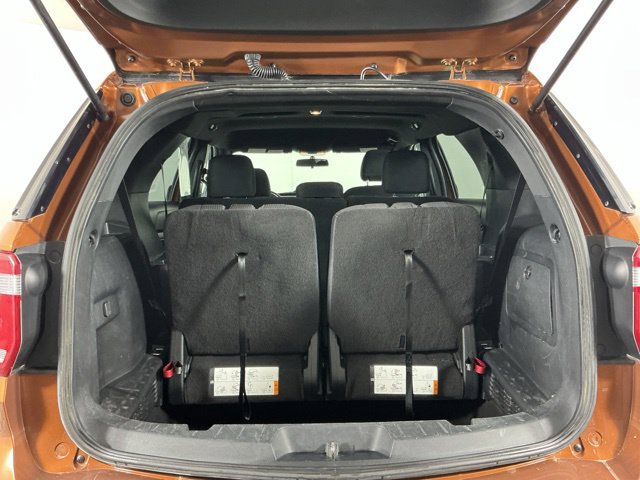 Used 2017 Ford Explorer XLT AWD/4WD image 29