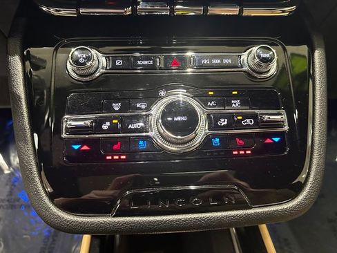 Used 2022 Lincoln Corsair Reserve w/ Equipment Group 201A image 13