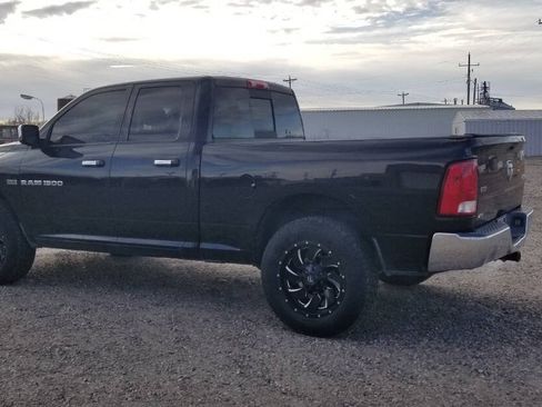 Used 2011 RAM 1500 Classic SLT AWD/4WD image 2