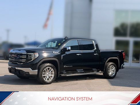 Used 2023 GMC Sierra 1500 SLT w/ SLT Premium Plus Package AWD/4WD image 2