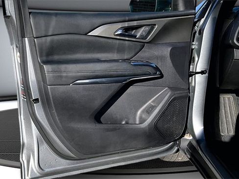 Used 2024 Chevrolet Traverse LT image 20