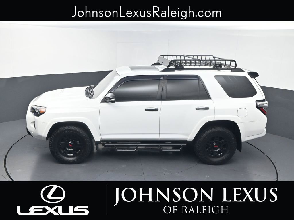 Used 2021 Toyota 4Runner Venture w/ Moonroof Package AWD/4WD image 29