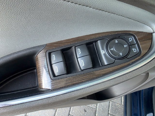 Used 2019 Chevrolet Malibu Premier w/ Sun and Wheel Package FWD image 24