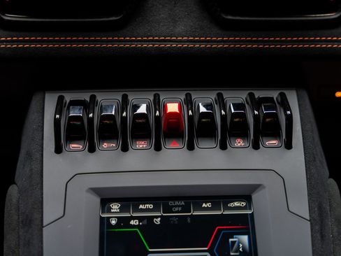 Used 2021 Lamborghini Huracan STO RWD image 67