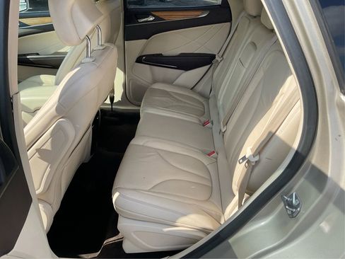 Used 2015 Lincoln MKC FWD w/ Equipment Group 101A Select image 10