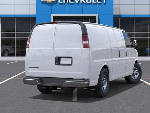 New 2025 Chevrolet Express 3500 w/ Driver Convenience Package RWD image 4