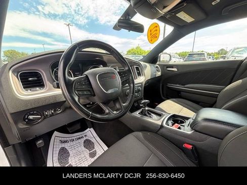 Used 2022 Dodge Charger SXT RWD image 19