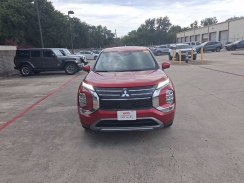 Used 2025 Mitsubishi Outlander SE FWD image 5