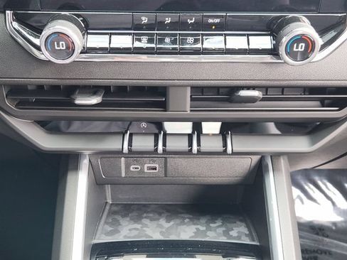 Certified 2026 Chevrolet Colorado Trail Boss AWD/4WD image 15