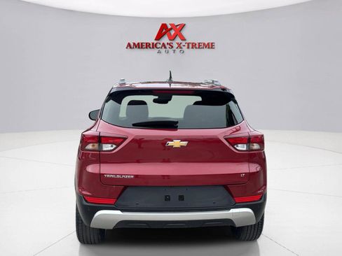 Used 2021 Chevrolet TrailBlazer LT w/ Premium Seating Package FWD image 5