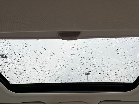 Used 2023 Buick Enclave Avenir w/ Avenir Technology Package image 16