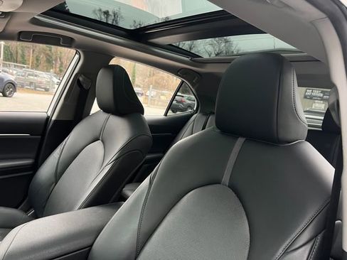 Used 2024 Toyota Camry XLE image 15