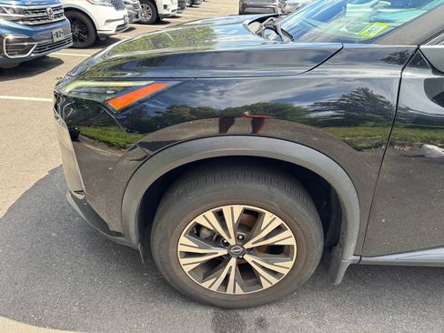 Used 2022 Nissan Rogue SV AWD/4WD image 9
