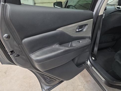 Used 2015 Nissan Murano S w/ Navigation Package image 36