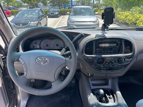 Used 2003 Toyota Sequoia SR5 w/ Preferred Pkg AWD/4WD image 14