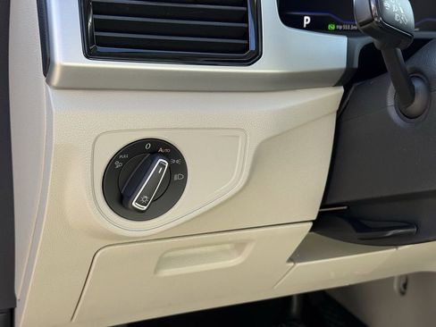 Used 2022 Volkswagen Atlas SEL image 18