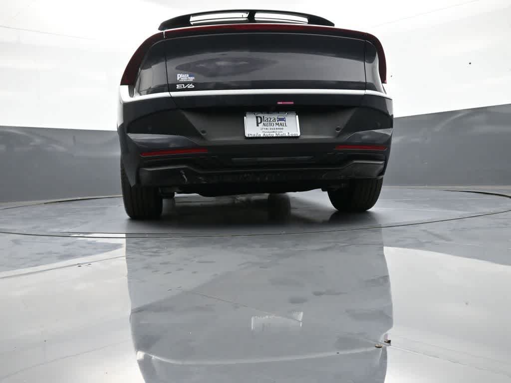 Certified 2025 Kia EV6 Light w/ Light LR Technology Package AWD/4WD image 30