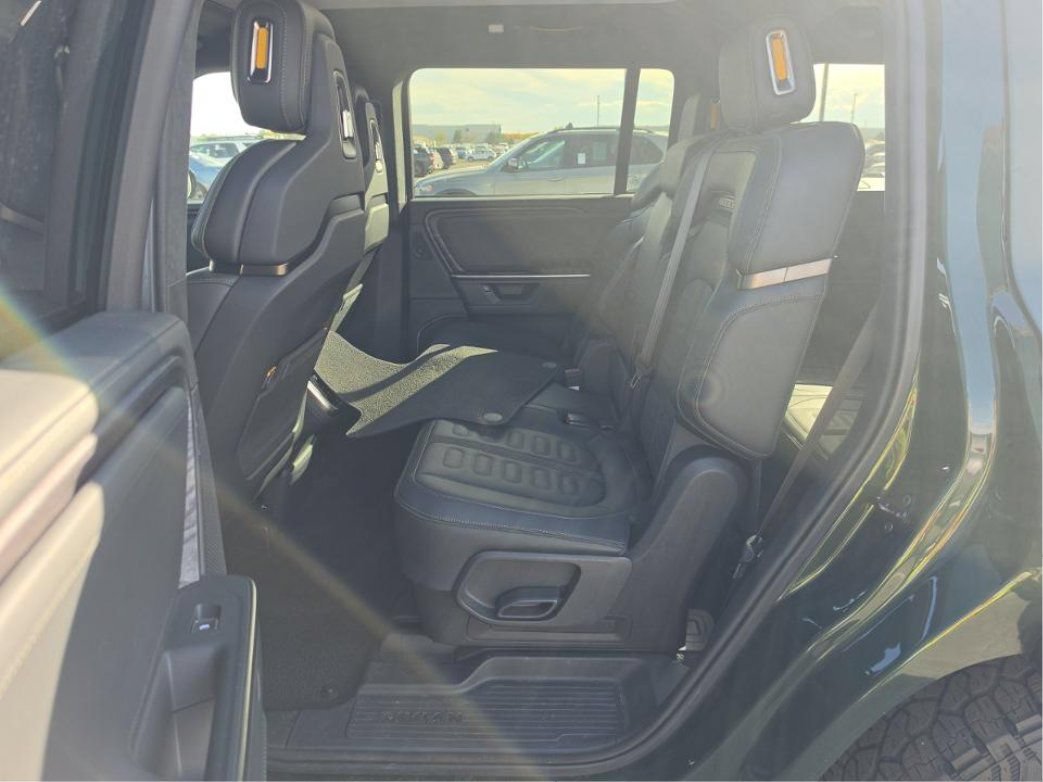 Used 2025 Rivian R1S Adventure Dual AWD/4WD image 15