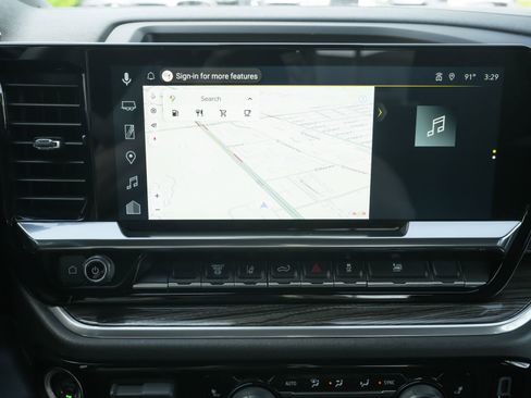 Used 2025 Chevrolet Silverado 2500 LT w/ Convenience Package image 12