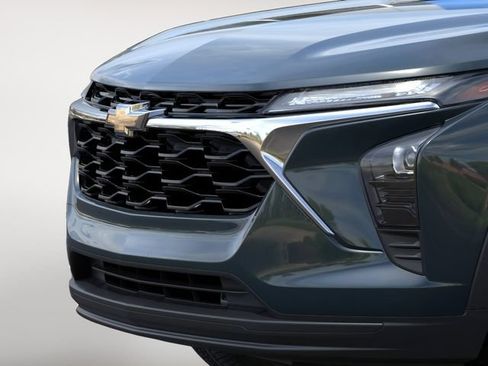 New 2026 Chevrolet Trax LS w/ LS Convenience Package FWD image 13