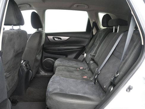 Used 2015 Nissan Rogue SV AWD/4WD image 8