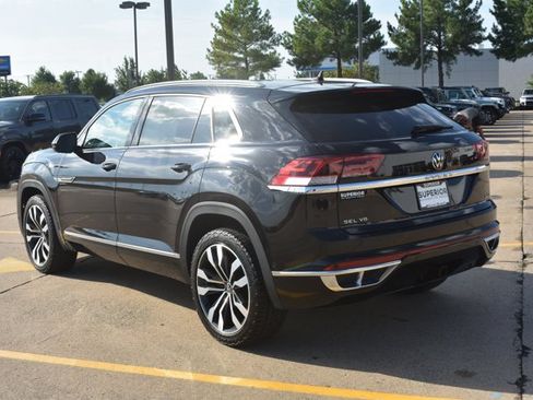 Used 2022 Volkswagen Atlas Cross Sport SEL Premium R-Line AWD/4WD image 9
