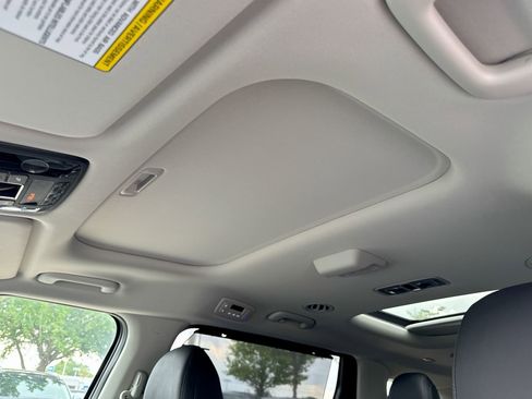 New 2025 Kia Carnival SX Prestige image 20