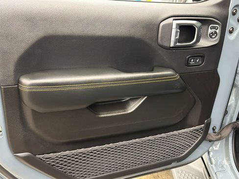 Used 2025 Jeep Gladiator Sport AWD/4WD image 21