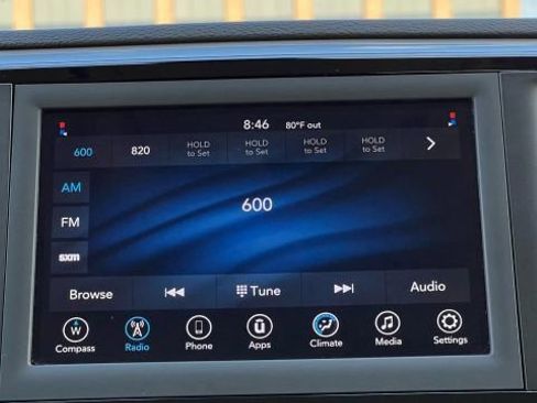 Used 2020 Chrysler Voyager Lxi image 89