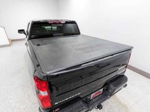 Used 2024 Chevrolet Silverado 1500 High Country w/ High Country Premium Package image 11