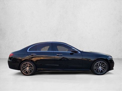 Used 2023 Mercedes-Benz C 300 4MATIC Sedan image 4