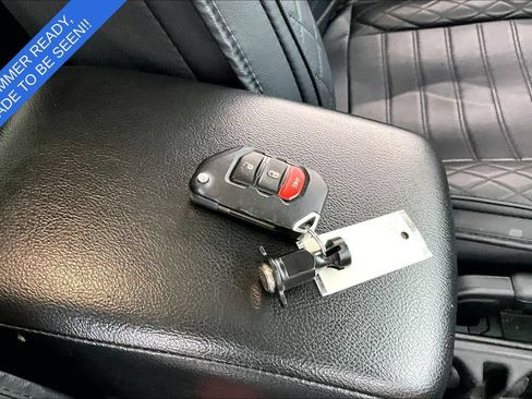Used 2021 Jeep Wrangler Unlimited Rubicon AWD/4WD image 11