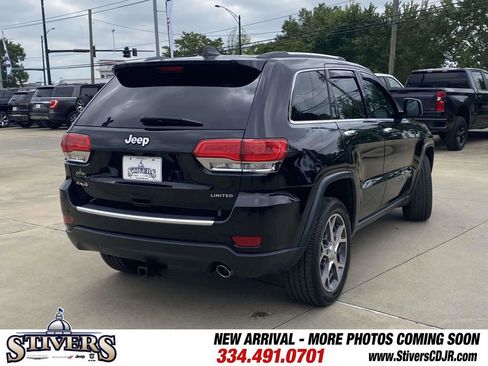 Used 2019 Jeep Grand Cherokee Limited AWD/4WD image 9