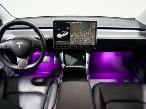 Used 2018 Tesla Model 3 Long Range image 15