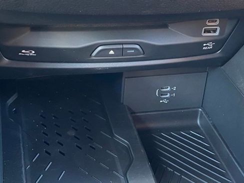 New 2026 Chrysler Pacifica Pinnacle image 26