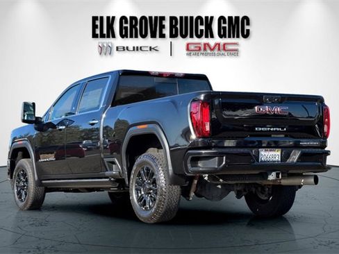 Used 2023 GMC Sierra 3500 Denali w/ Denali Black Diamond Edition image 6