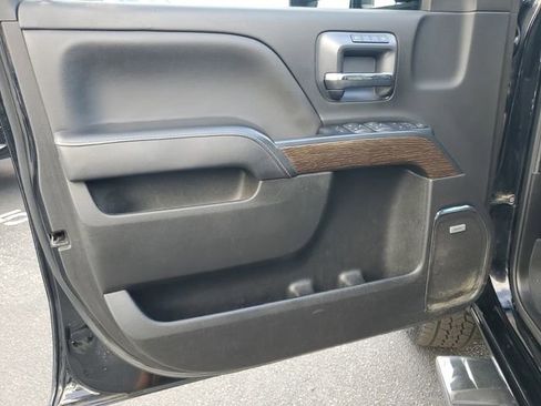 Used 2019 GMC Sierra 2500 Denali w/ Duramax Plus Package image 8