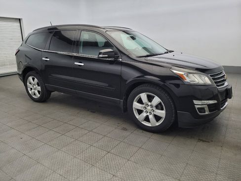 Used 2016 Chevrolet Traverse LT w/ Style and Technology Package image 11