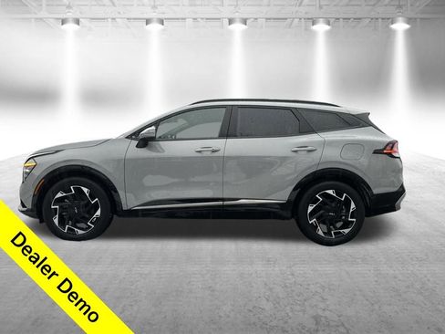 New 2025 Kia Sportage SX image 3