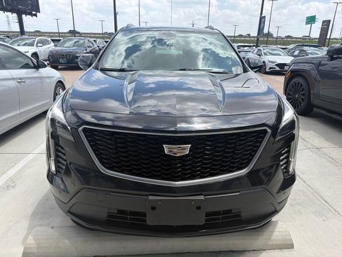 Used 2019 Cadillac XT4 Sport FWD image 2