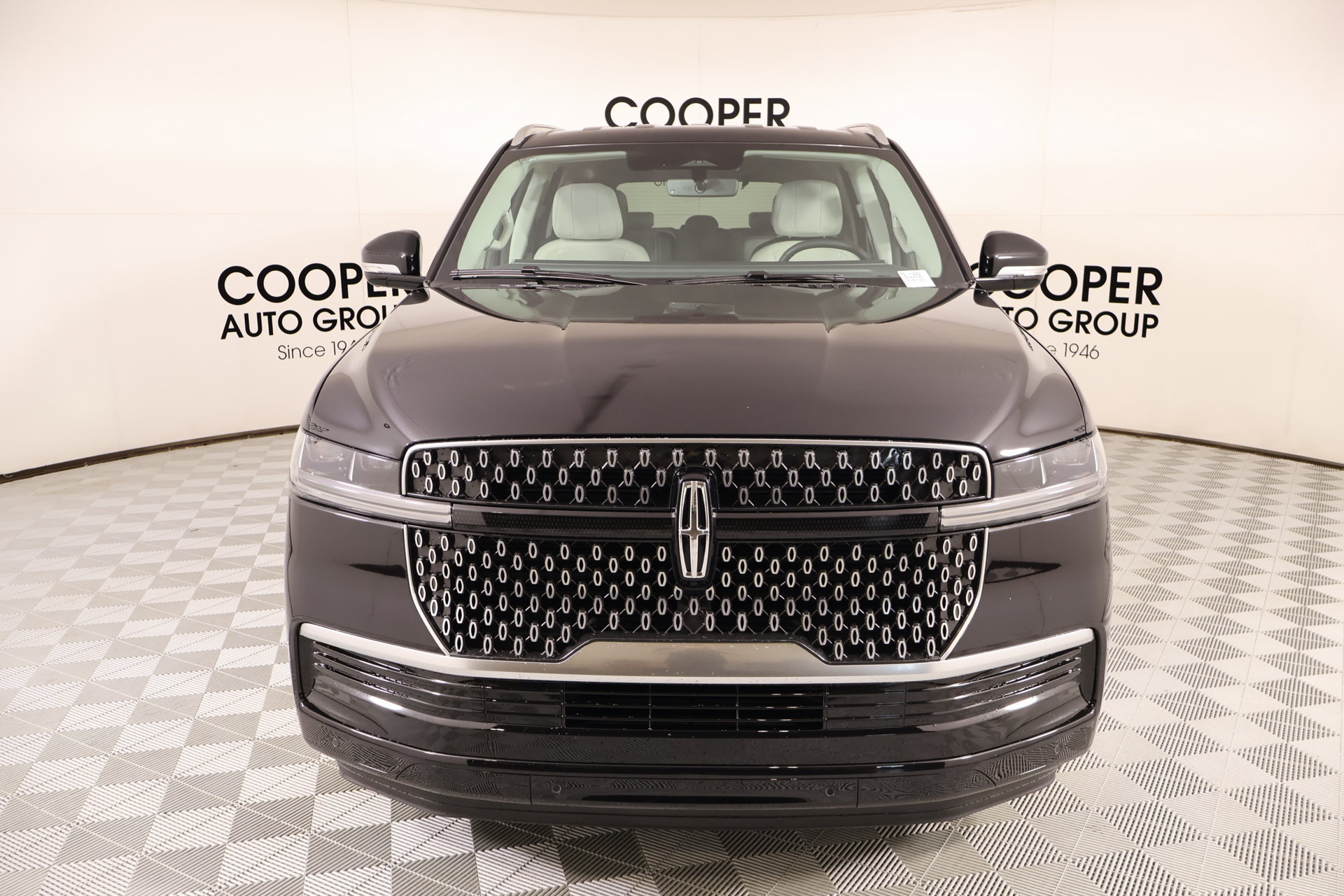 New 2026 Lincoln Navigator Premiere AWD/4WD image 9