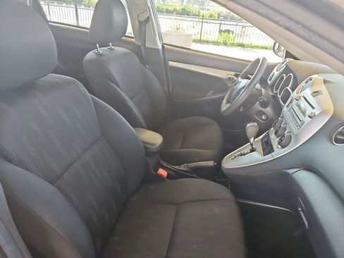 Used 2011 Toyota Matrix image 10