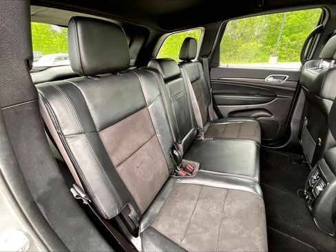 Used 2021 Jeep Grand Cherokee Laredo X AWD/4WD image 15