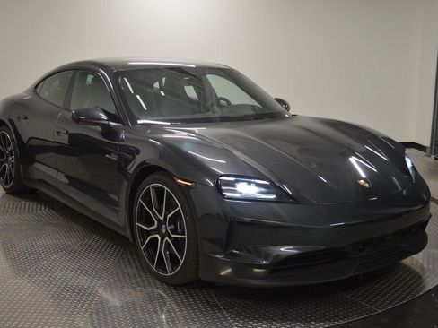 New 2025 Porsche Taycan 4 AWD/4WD image 9