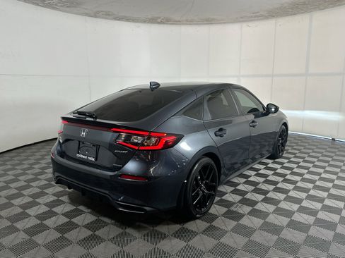 Used 2025 Honda Civic Sport image 3