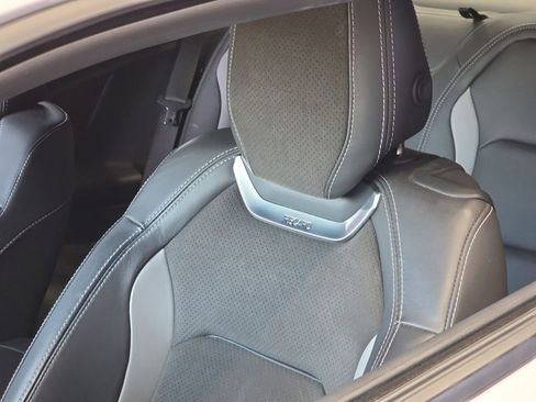 Used 2018 Chevrolet Camaro SS image 23